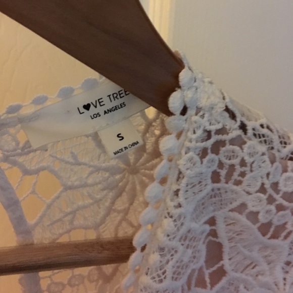 Guipuer Lace Rumper - Picture 2 of 2